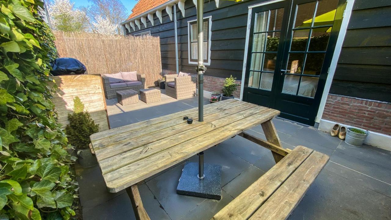 Traditional Family Apartment With Garden At Countryside Amsterdam Landsmeer Exterior photo